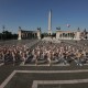 Jennifer Lopez flashmob at Heroes' Square courtesy of Andi Molnár and the Fever Dance Group
